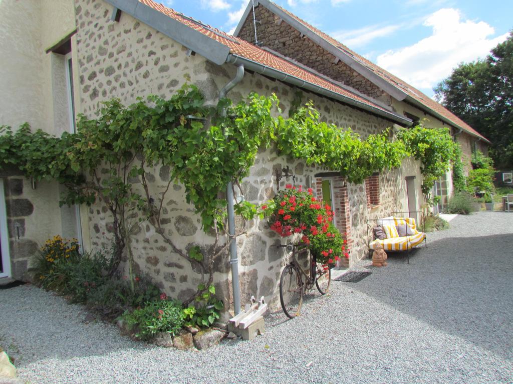 Domaine De La Jarrige 호텔 Saint-Vaury 객실 사진